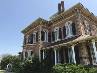 Exterior of the Cottonwood Mansion shot from a low angle